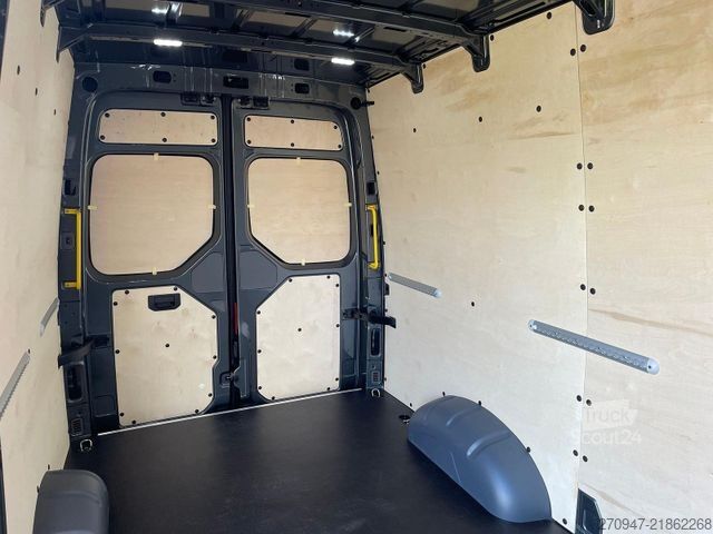 Høy tak varebil MAN TGE 3.200 L3H3 Kasten 4x4 AHK NAVI PDC KLIMA