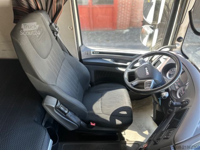 Vakio vetoauto DAF XF530 FT 2 Tanks 1180L Euro6e Retarder Xenon