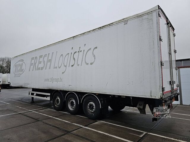 Transport réfrigéré/congélé RENDERS Thermoking SL 200e