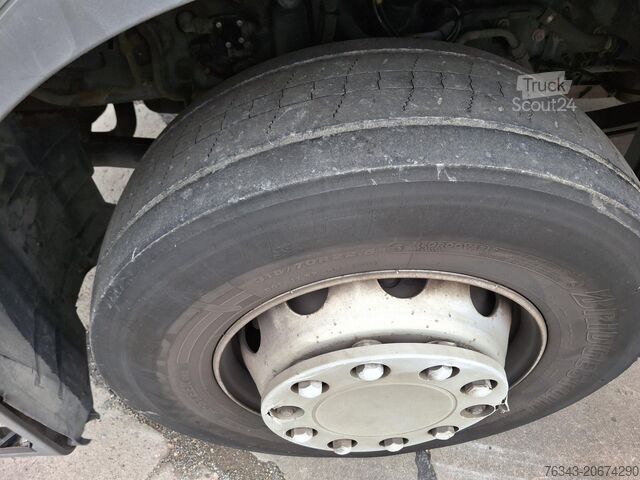 Kasa kamyonu RENAULT D19 WIDE 280 - E6