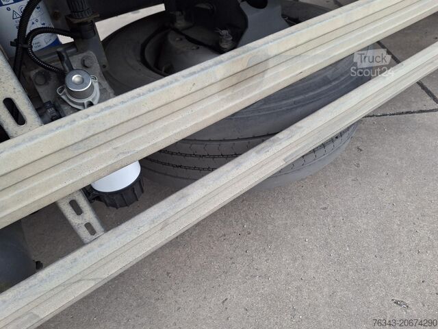 Kasa kamyonu RENAULT D19 WIDE 280 - E6