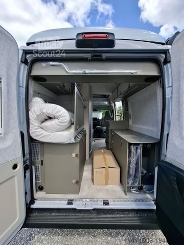Kastenwagen Wohnmobil / Campervan HYMER/ERIBA Ayers Rock Fiat Fahrassistenz Premium Lithium