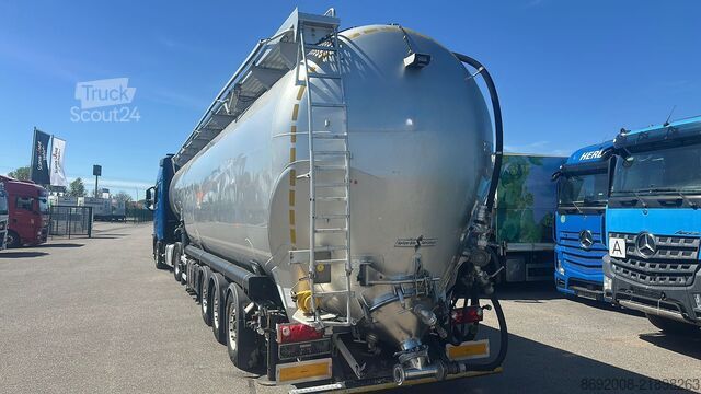 Silo semitrailer Spitzer SK2789 ZOC / 2019 / 89M3 / JUMBO/ GERMAN