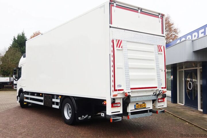 Bavul Volvo FM 340 Geïsoleerd Dak DHollandia 3000 kg