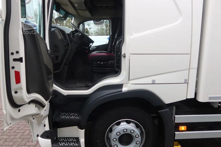 Box body Volvo FM 340 Geïsoleerd Dak DHollandia 3000 kg
