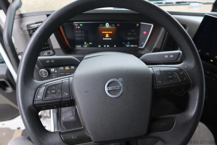 Koffer Volvo FM 340 Geïsoleerd Dak DHollandia 3000 kg