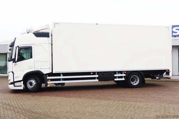 Koffer Volvo FM 340 Geïsoleerd Dak DHollandia 3000 kg