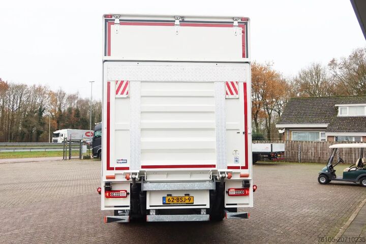 Bavul Volvo FM 340 Geïsoleerd Dak DHollandia 3000 kg