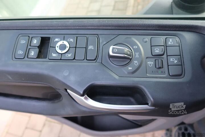 Koffer Scania P280 4x2 Bak + Dhollandia Klep 2000 KG