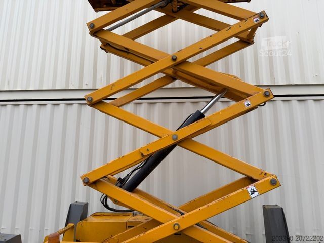 Radna platforma HAULOTTE Compact 10DX 4x4 Diesel / 10 Meter