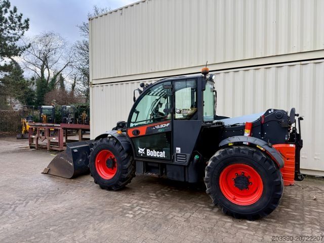 Телескопичен товарач BOBCAT TL43.80HF Agri / 130 PS / 2019 BJ / 2.342 H