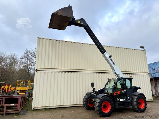 Телескопичен товарач BOBCAT TL43.80HF Agri / 130 PS / 2019 BJ / 2.342 H