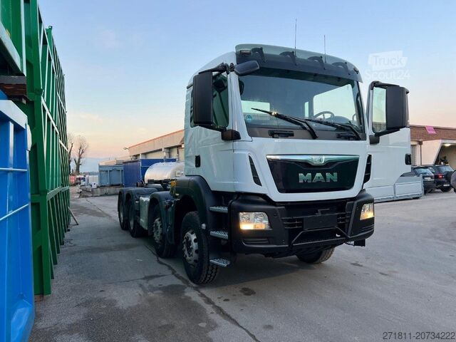Roll-off tipper truck MAN MAN TGS 35.480 SCARRABILE USATO 8X4