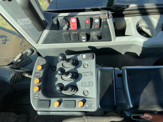 Riteņu iekrāvējs Caterpillar 972M XE - CE / new tires / new bucket edge