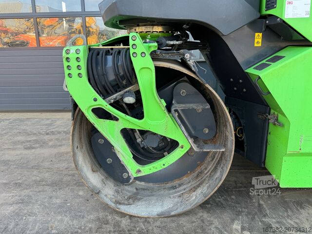 Тандемный ролик Bomag BW174 AP-4i