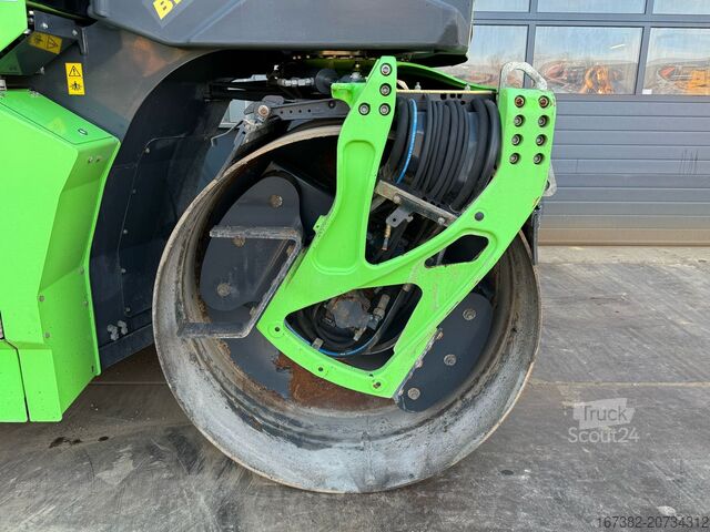 Тандемный ролик Bomag BW174 AP-4i