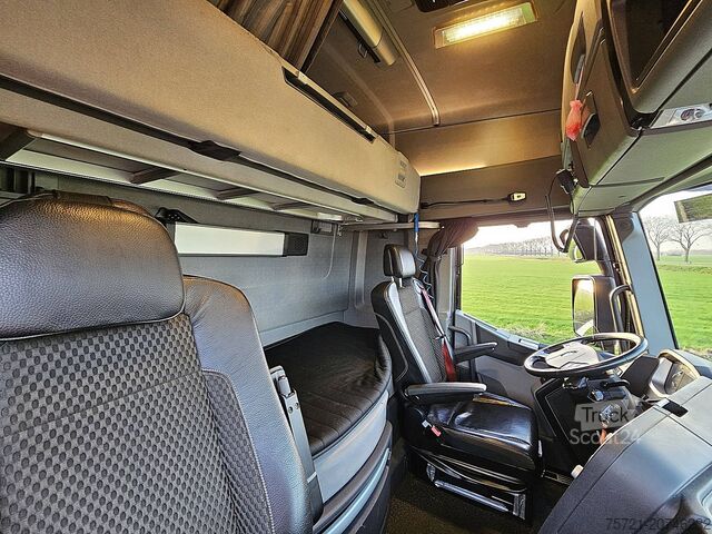 Standard-SZM RENAULT T 480 HIGH MEGA HUBSATTEL