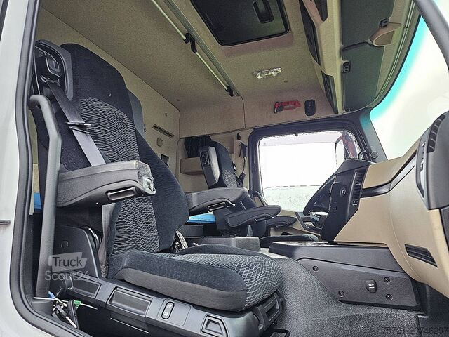 Standard-SZM MERCEDES-BENZ ACTROS 1840 ADR