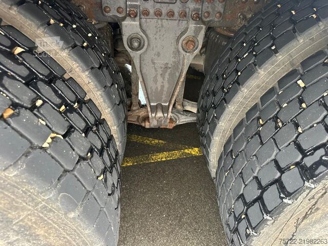 Faanyagszállító Volvo FH 540 6x4 Kurzholz EPSILON Q150Z