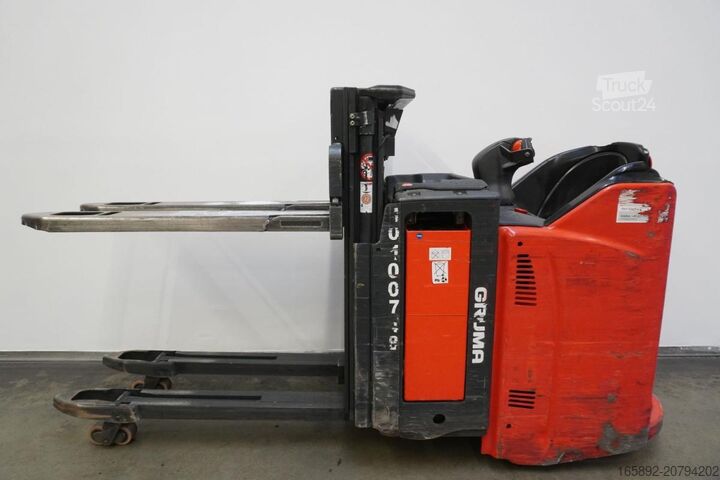 Rankinis keltuvas Linde L 12 L HP SP 133