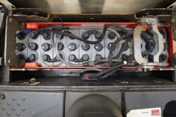 Rankinis keltuvas Linde L 12 L HP SP 133