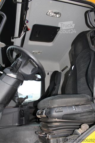 Camion à usage spécial MERCEDES-BENZ 3243 8x4 BB ABSCHIEBER FLIEGL THERMO Nr.: 622