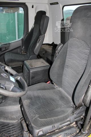 Camion per usi speciali MERCEDES-BENZ 3243 8x4 BB ABSCHIEBER FLIEGL THERMO Nr.: 622