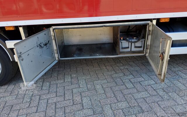  Renault D 220.12 - ACC. - 99-BKN-5 - ALLE MILIEUZONES T...