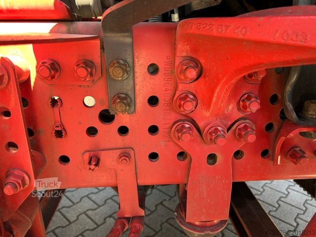 Smetiarske vozidlo MERCEDES-BENZ Arocs 3240 / 8x4x6 / Faun Rotopress 525 L