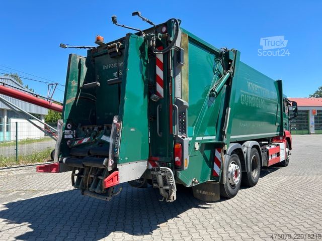 Camión de la basura MAN TGS 26.320 / Faun Variopress 524