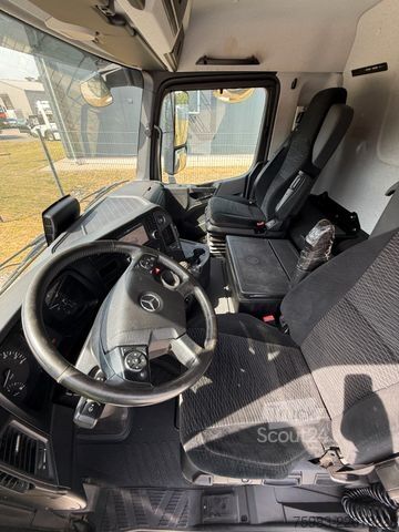 Vakumlu tank kamyonu MERCEDES-BENZ Arocs 3753 8x4 Wiedemann Super1000