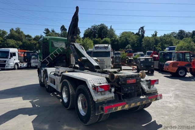 Tovornjak s kavljem za kontejnerje MAN TGS 35.480 8x4 Moser