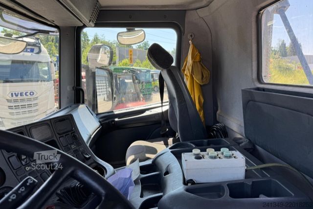 Camión para usos especiales SCANIA P380 8x4 Silo 12m3