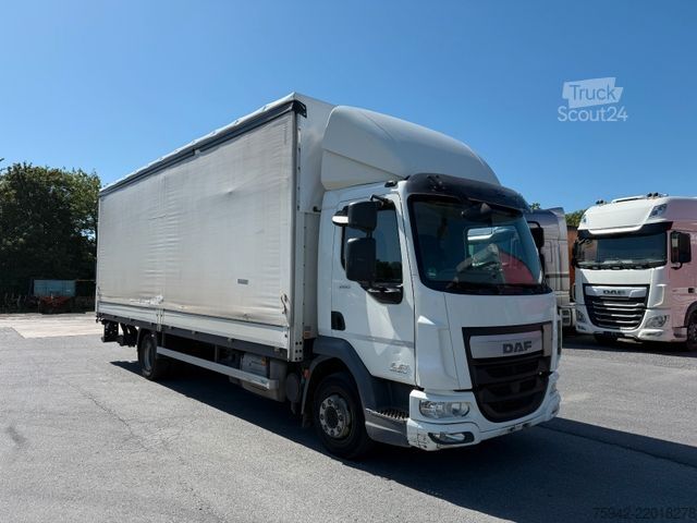 Kamion sa ravnom platformom i ceradom DAF LF 260 LBW BLATT/LUFT KLIMA