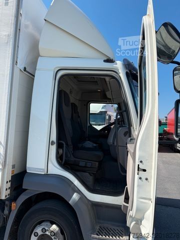 Kamion sa ravnom platformom i ceradom DAF LF 260 LBW BLATT/LUFT KLIMA