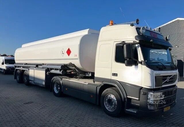 Tanker truck Volvo FM 370 4X2 VOLVO FM 370 plus oplegger OG-96-PG