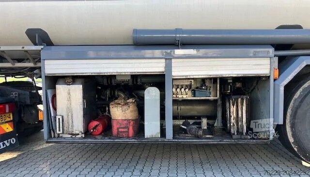 Tanker truck Volvo FM 370 4X2 VOLVO FM 370 plus oplegger OG-96-PG