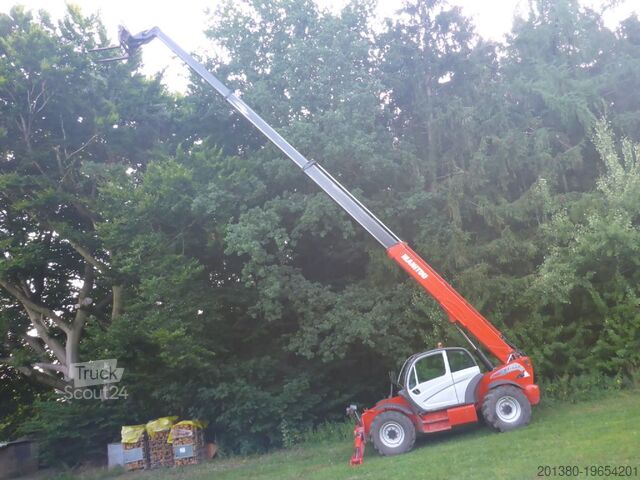 Teleskopski nakladalnik Manitou MT 1840