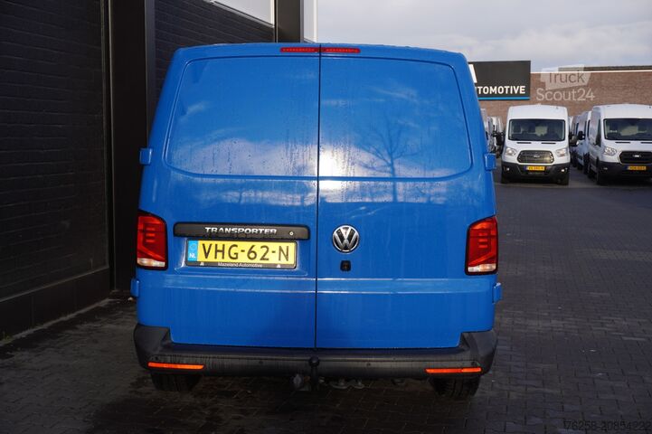 Delivery van Volkswagen Transporter 2.0 TDI 150PK Automaat - EURO 6 - A...