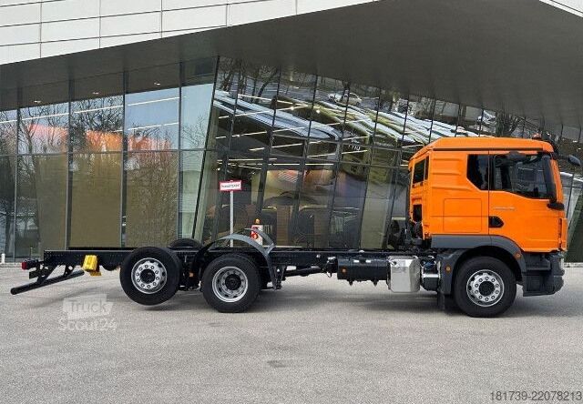NOVÝ podvozek MAN NEW MAN TGM 26.320 6×2 chassis / 2026