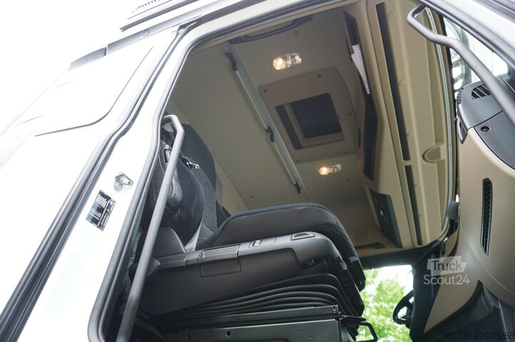 евакуатор Mercedes-Benz Actros 2540 6×2 / 40 tho. km! / NEW body