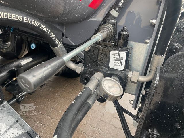 Tanker semitrailer D-TEC 30m³ Tanker Gülle / V2A / Gelenkt / Auch Miete!
