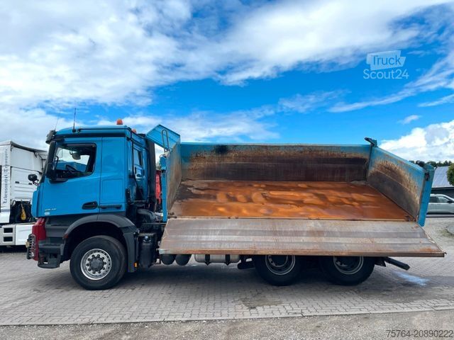 Three-sided tipper truck MERCEDES-BENZ 2643 /6x6H ALLRAD/Meiller/Bordmatik/Schneeplatte
