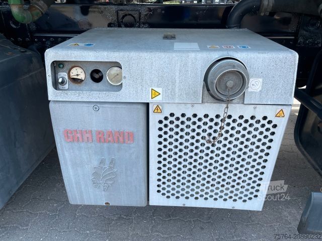 LKW mit Tankaufbau MAN TGX 26.460 mit 31m³ Heitling Silo / 4 Kammern