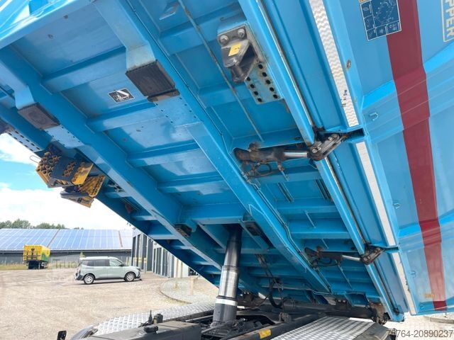 Three-sided tipper truck MERCEDES-BENZ 2643 /6x6H ALLRAD/Meiller/Bordmatik/Schneeplatte