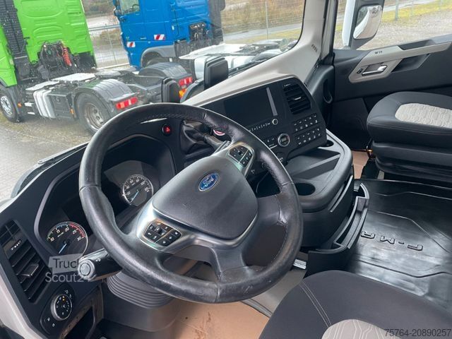 Tractora standard FORD F-Max 500 / 4x2 / Retarder / Navi / 1. Hand