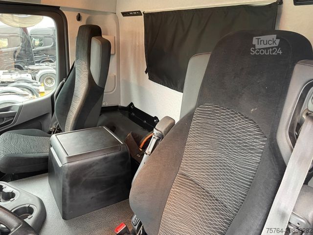 Grue montée sur camion MERCEDES-BENZ 3351 Arocs/ABNEHMBARER Kran/Kipper/Bordmatik/6x6