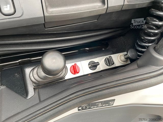 Grue montée sur camion MERCEDES-BENZ 3351 Arocs/ABNEHMBARER Kran/Kipper/Bordmatik/6x6