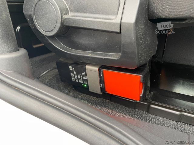 Grue montée sur camion MERCEDES-BENZ 3351 Arocs/ABNEHMBARER Kran/Kipper/Bordmatik/6x6