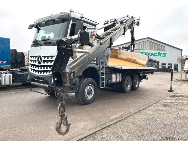 Tipper truck MERCEDES-BENZ 3351 Arocs/ABNEHMBARER Kran/Kipper/Bordmatik/6x6